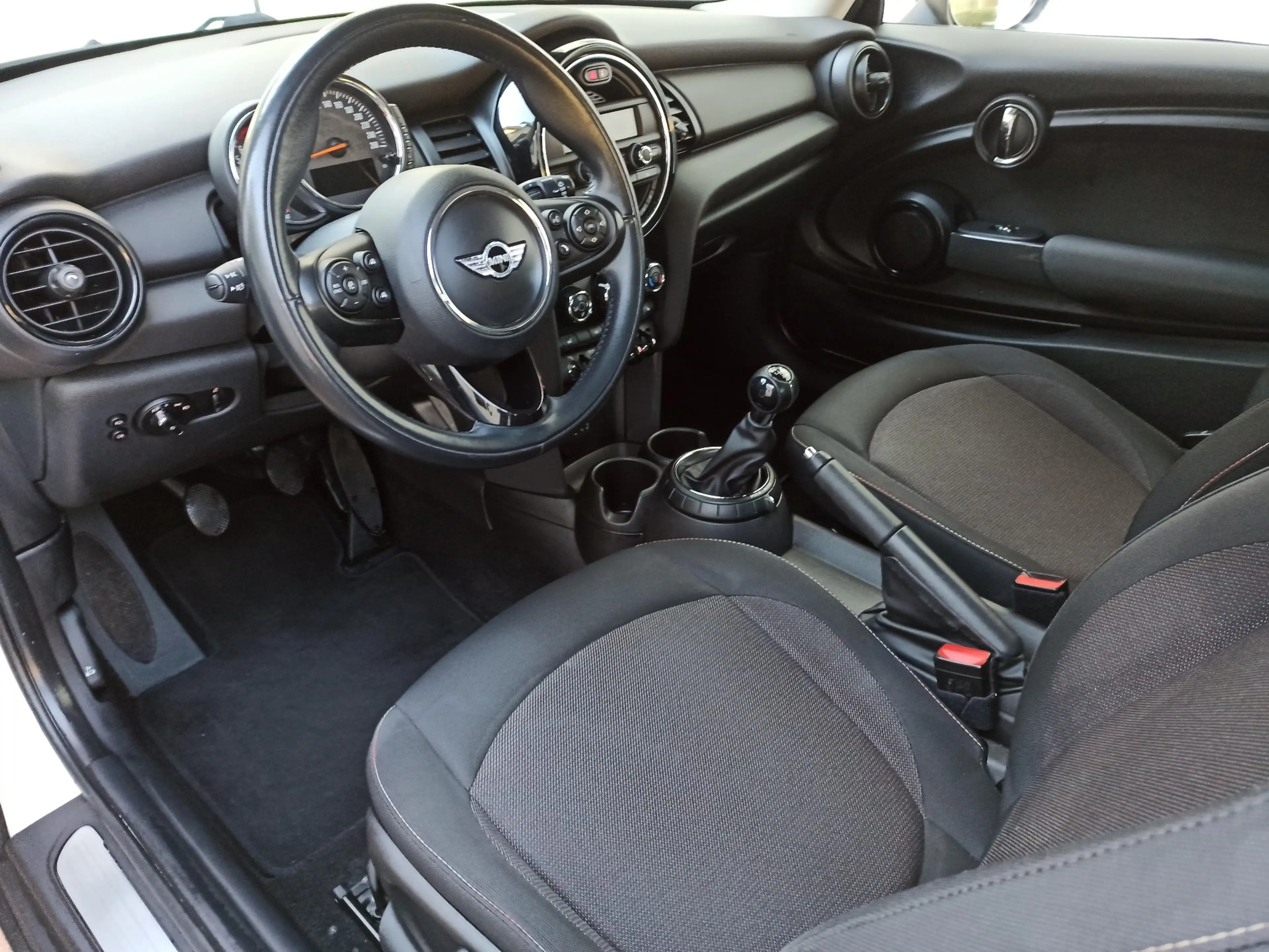 MINI One One SHZG PDC Tempo Allwetter Insp/Bremsen/TÜV & Ba — photo 14