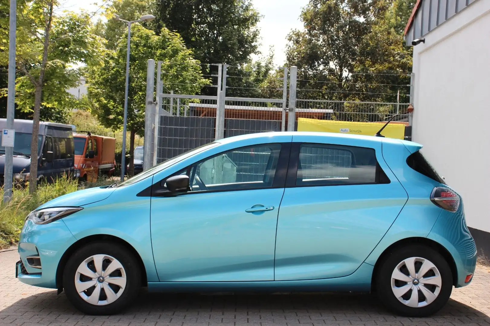 Renault ZOE Life R110 Z.E. 50 # Metallic # LED #  DAB Blau - 2