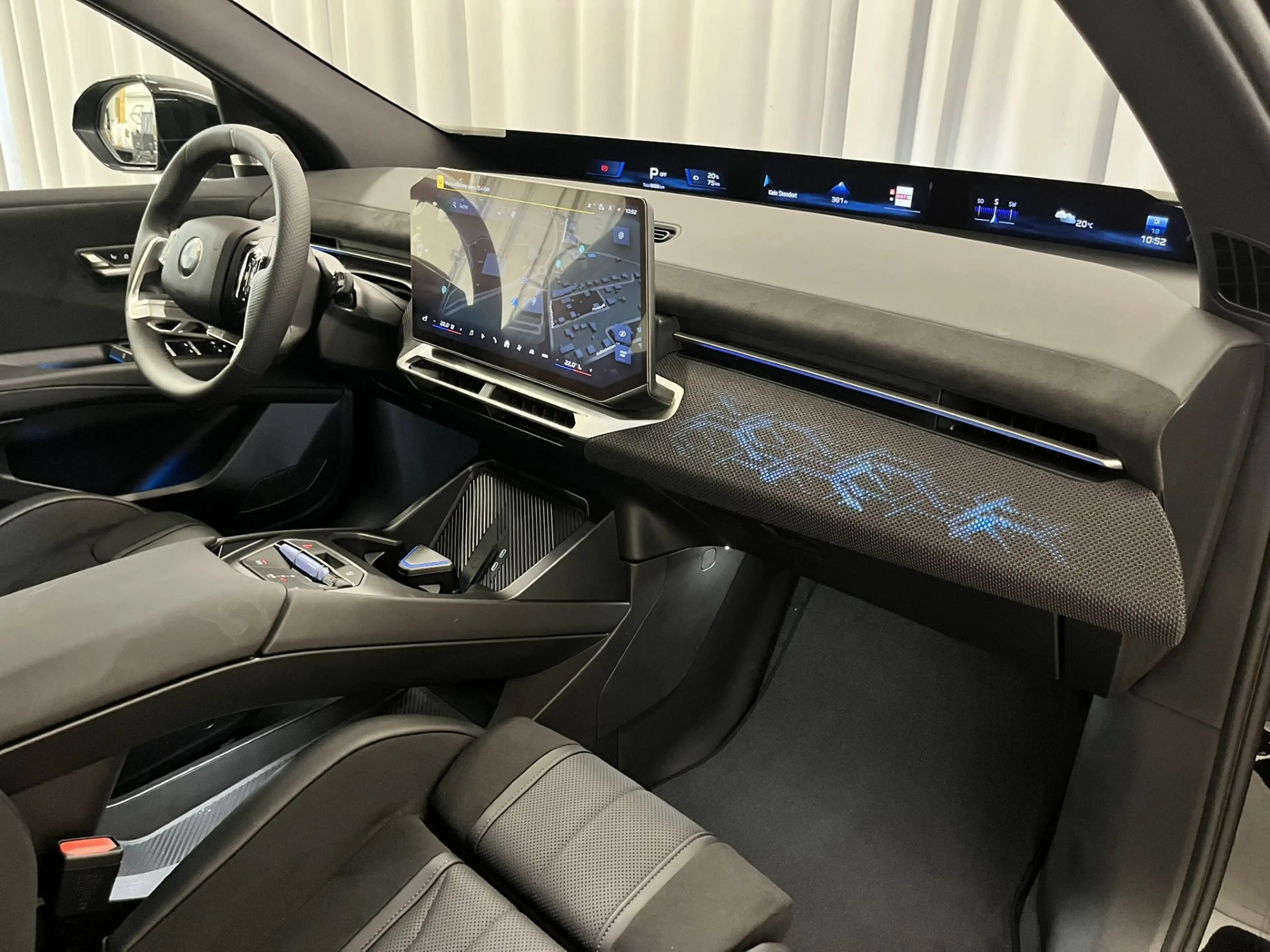 BMW iX3 40 *M-Sportpaket PRO* — photo 8