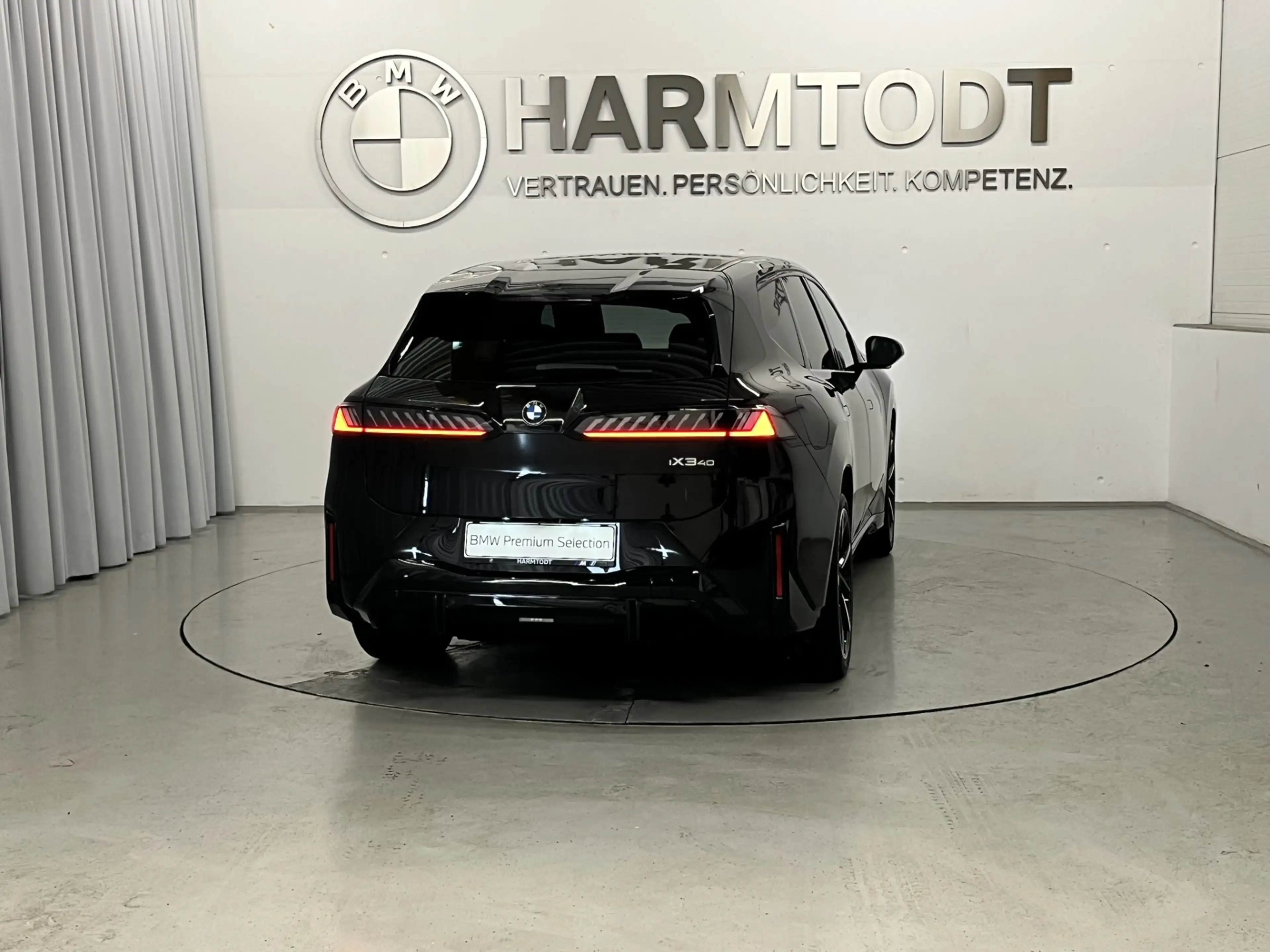 BMW iX3 40 *M-Sportpaket PRO* — photo 5