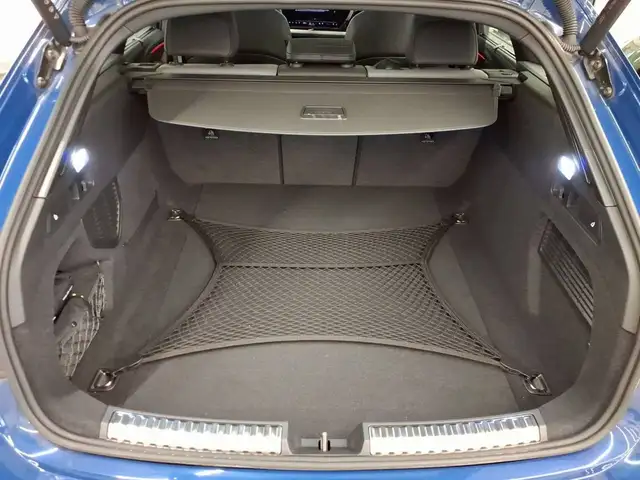 Audi S5 view 8