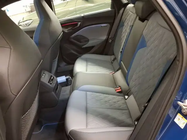 Audi S5 view 6