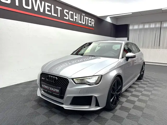 Audi RS3 Sportback 2.5 TFSI quattro Navi*KAM*Schale*