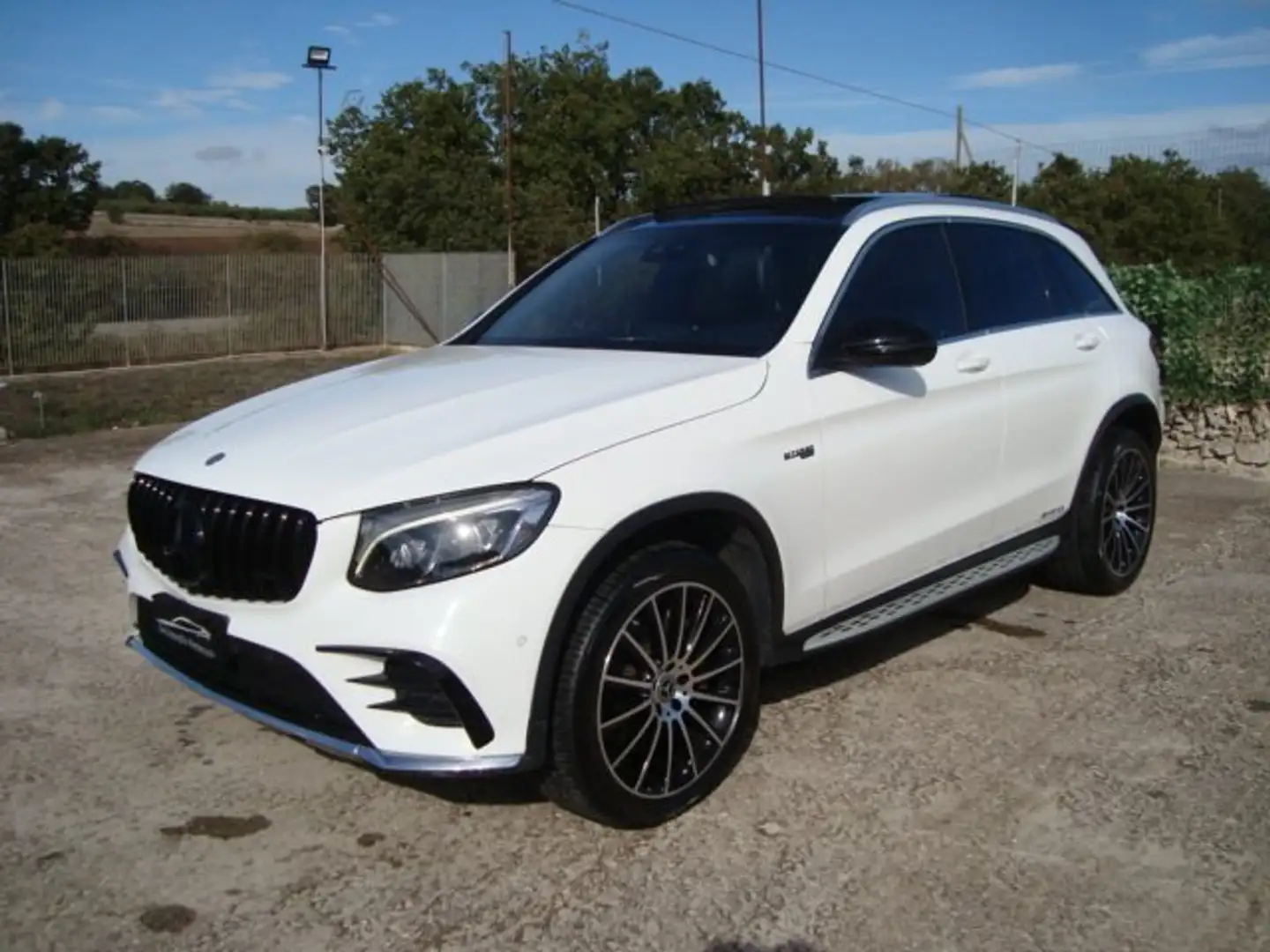 Mercedes-Benz GLC 250 d Premium Plus 4matic AMG 204cv Bianco - 1