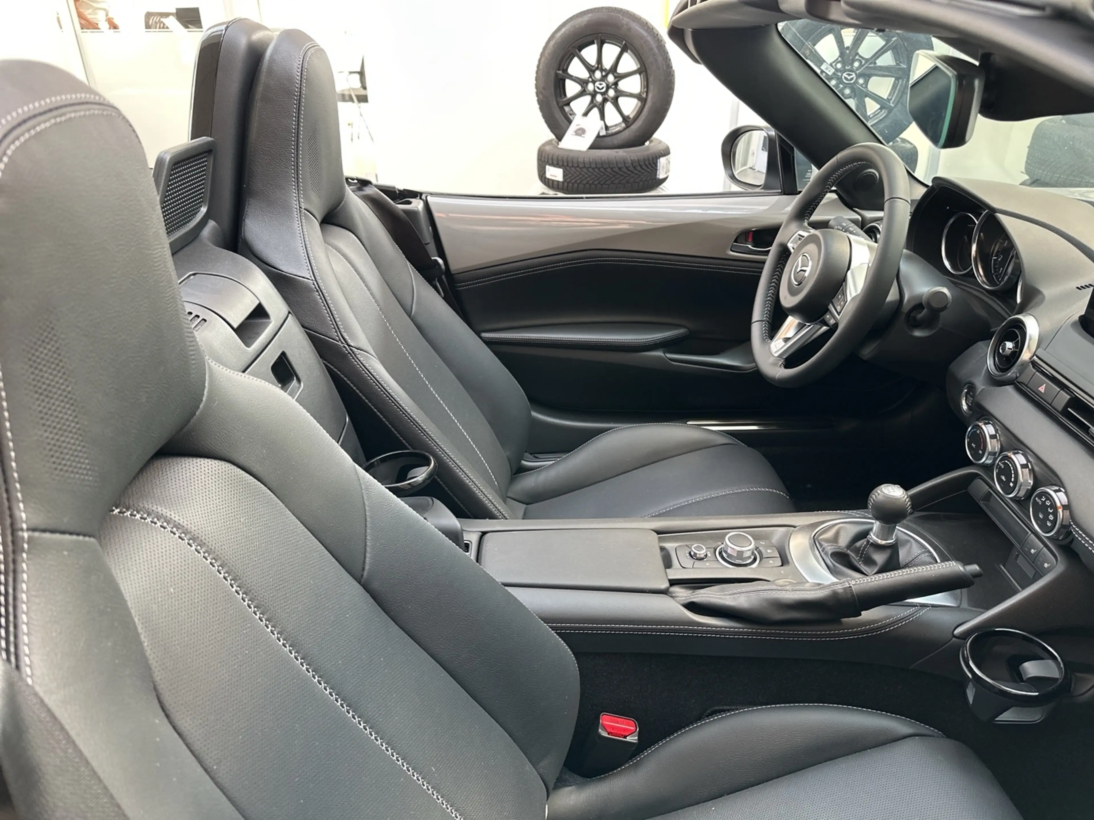 Mazda MX-5 2026 Exclusive-line 1.5L SKYACTIV-G 132 — photo 7