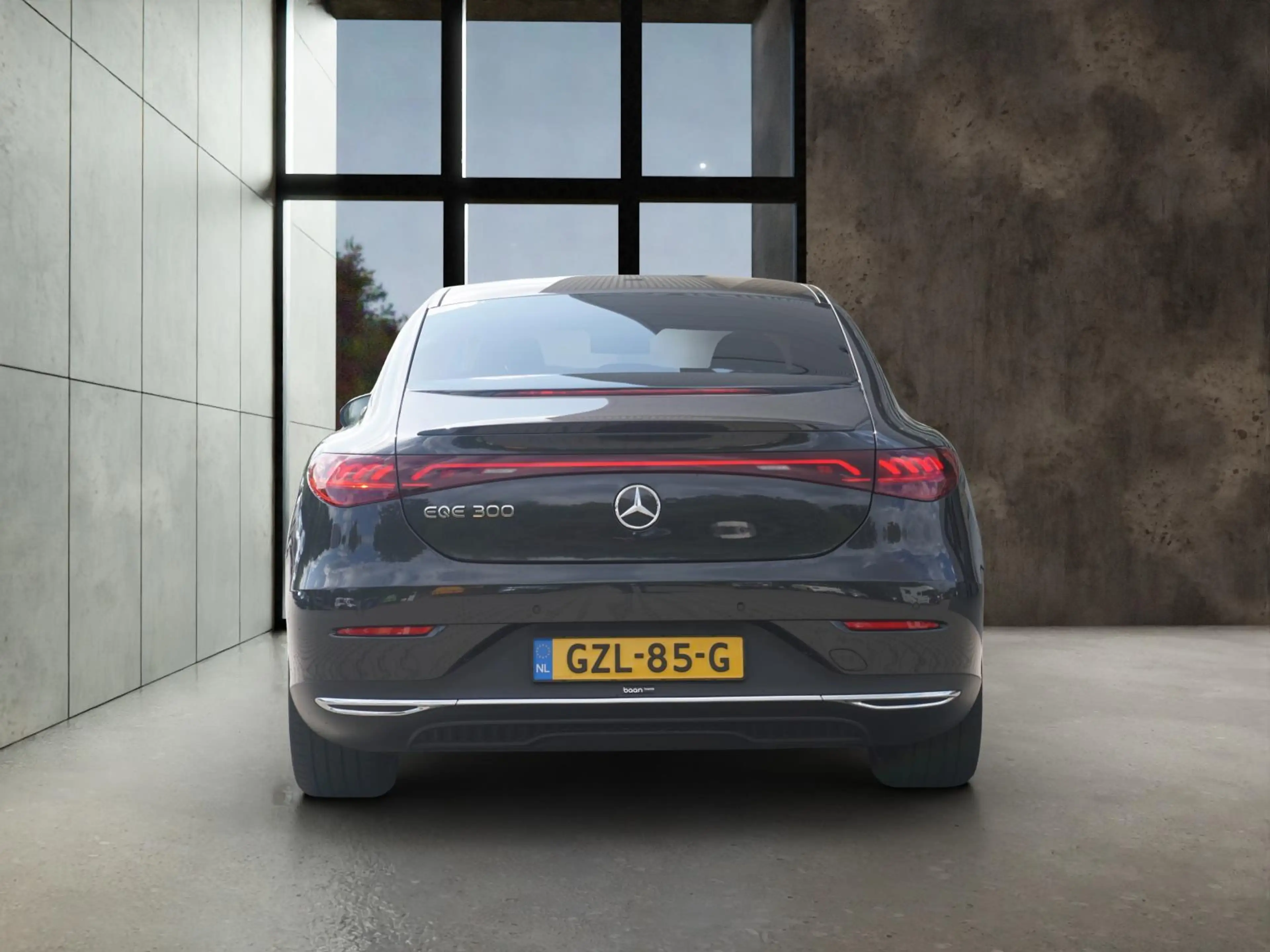 Mercedes-Benz EQE 300 Business — photo 5
