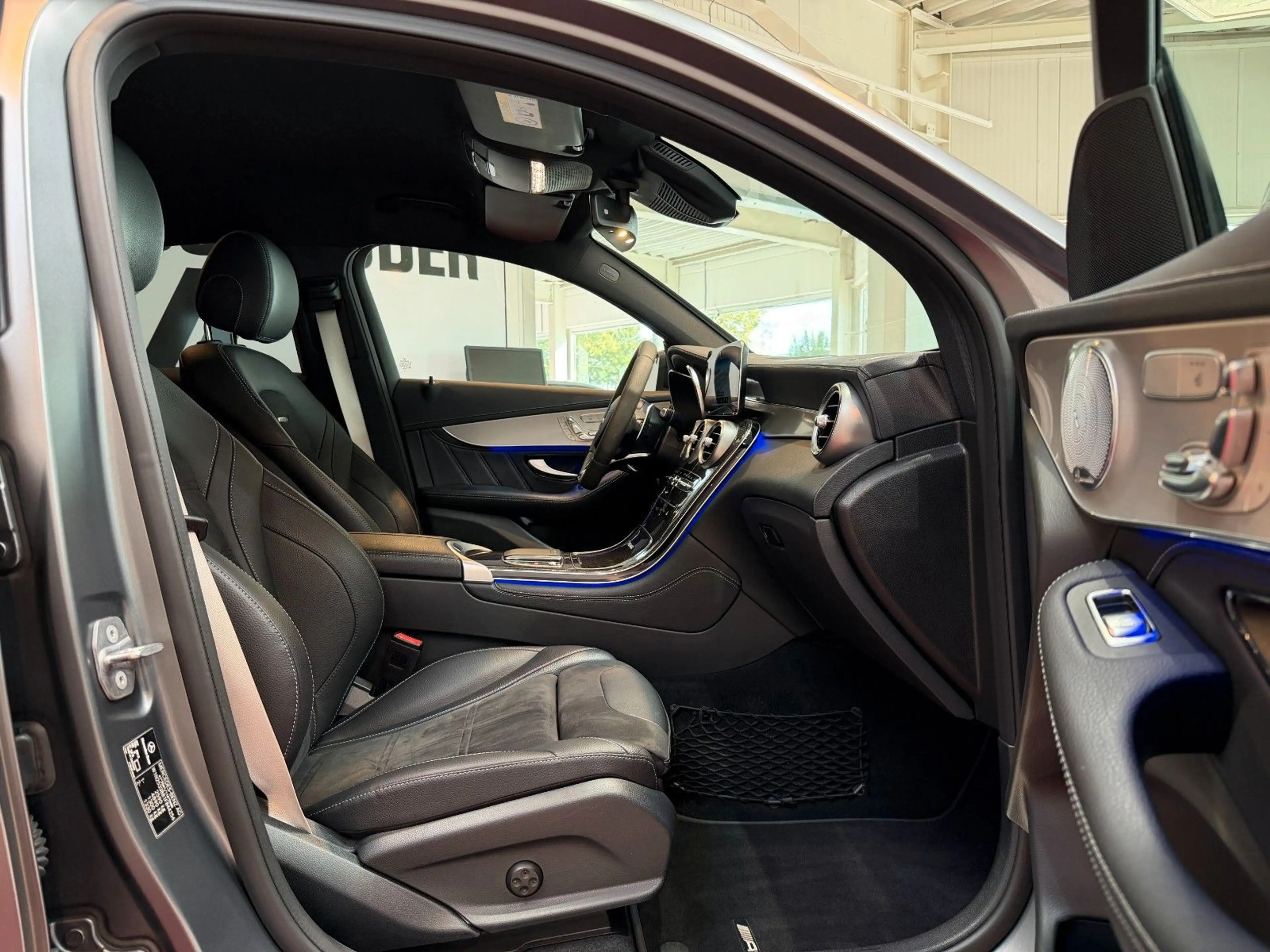 Mercedes-Benz GLC 63 AMG Coupe 4Matic+ AMG Speedshift 9G *LED* — photo 7