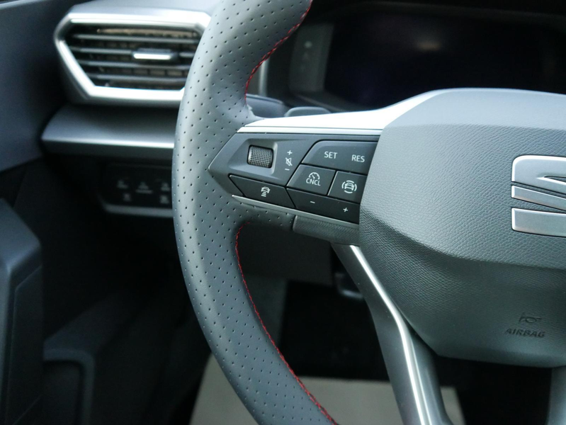 SEAT Leon Sportstourer FR 1.5 eTSI Kombi DSG*AHK-SCHWENKB... — photo 13