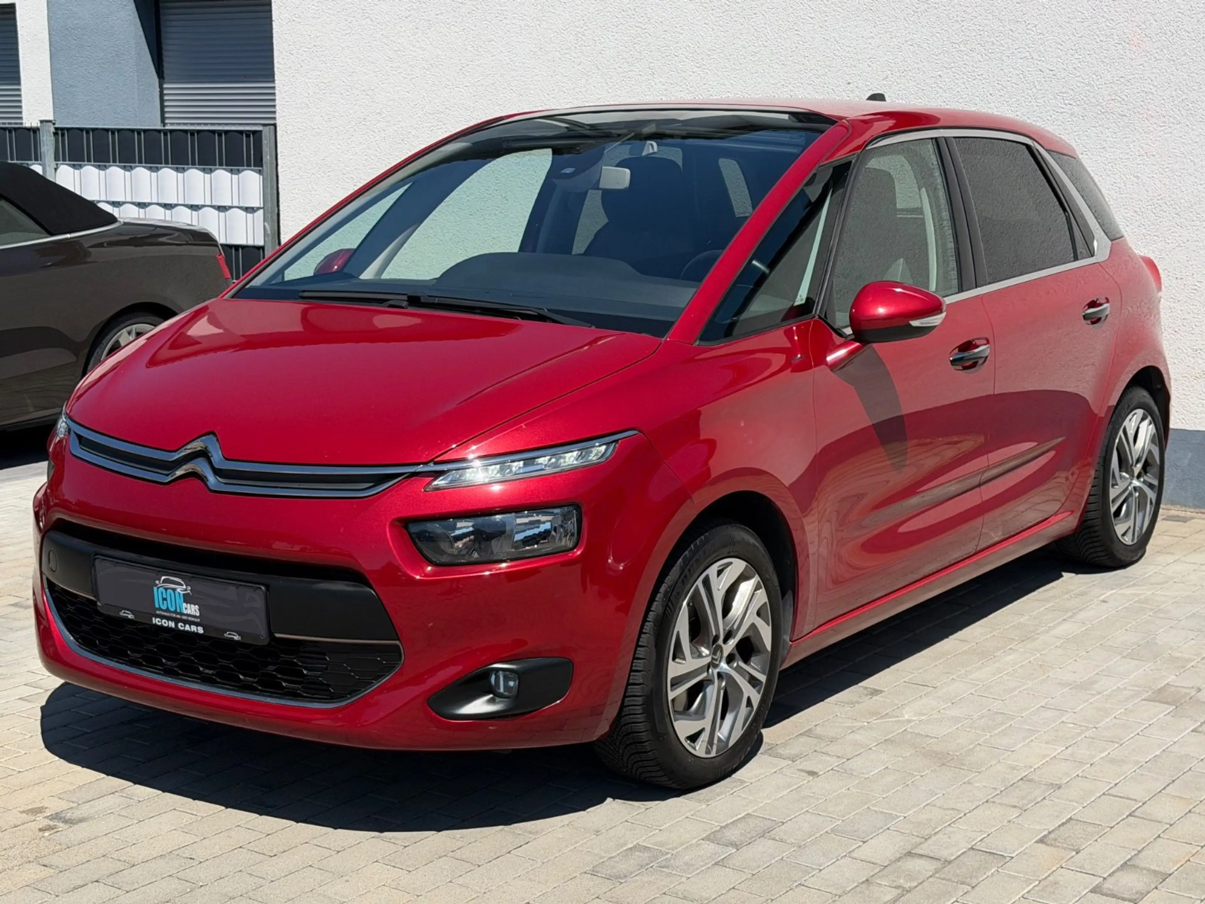 Citroen C4 Picasso /Spacetourer/RKAMERA/MASSAGE/AHK/LED