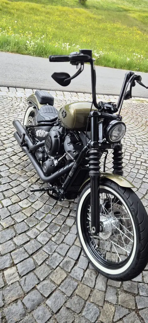Harley-Davidson Street Bob 5 HD FXBB 1800 Verde - 2