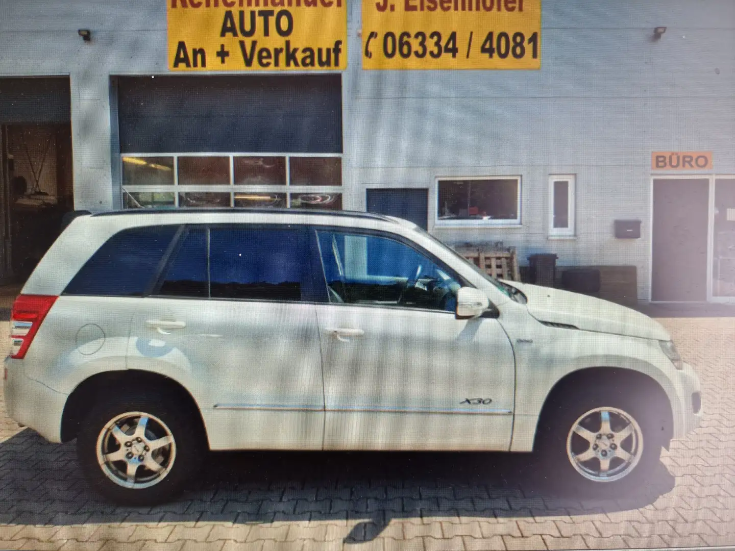 Suzuki Grand Vitara 1.9 DDIS X 30 (5-trg.) LEDER, XENON, Neuwertig WR Bianco - 2