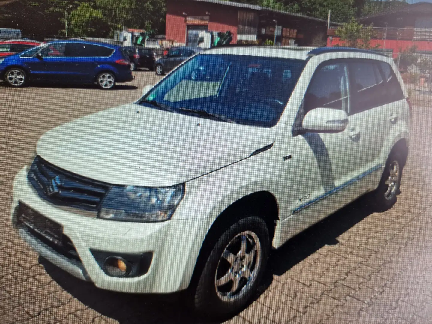 Suzuki Grand Vitara 1.9 DDIS X 30 (5-trg.) LEDER, XENON, Neuwertig WR Blanc - 2