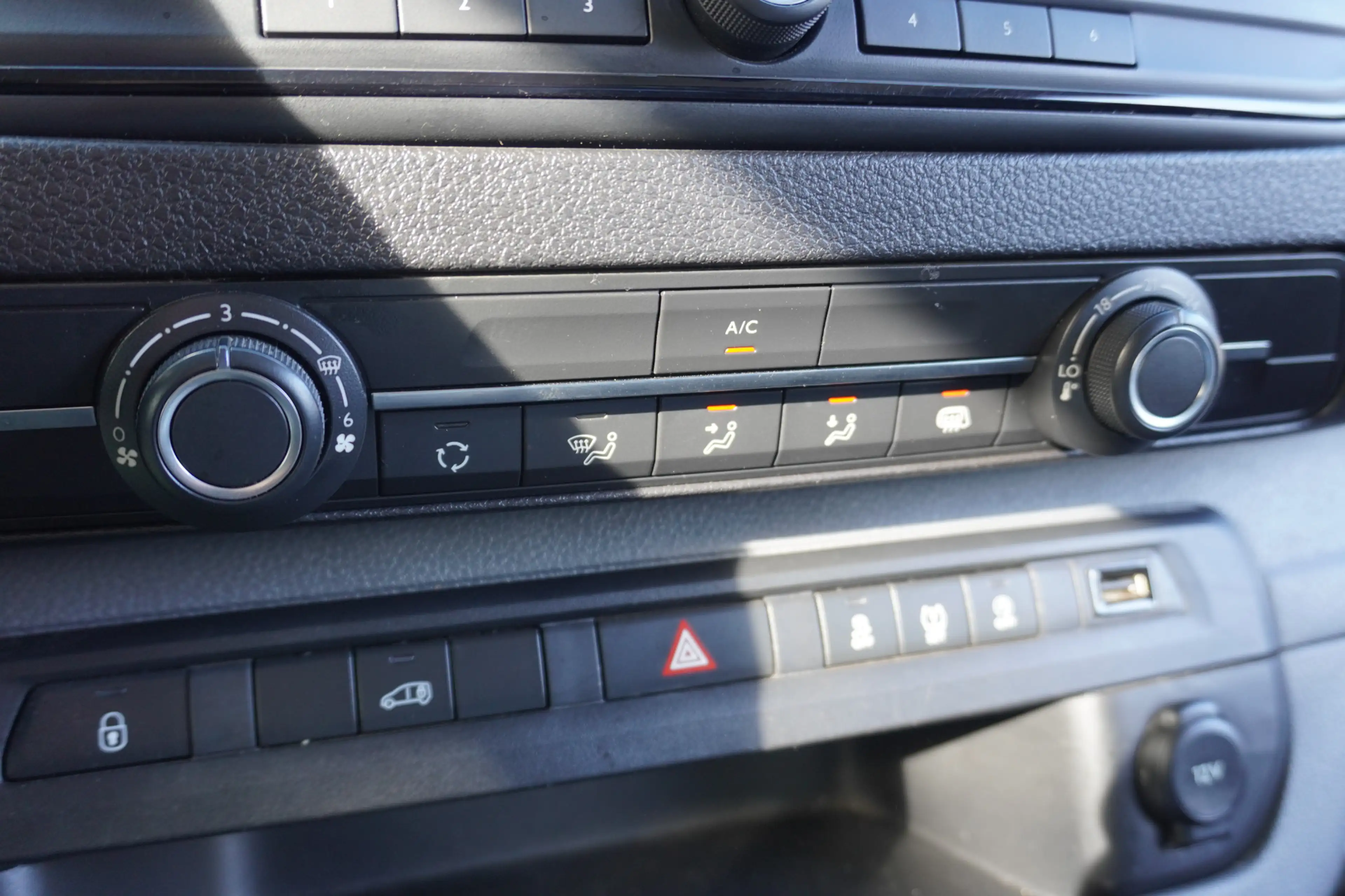 Toyota Proace Worker 2.0 D-4D L3 122PK EURO 6 - Airco - Cruise - — photo 10