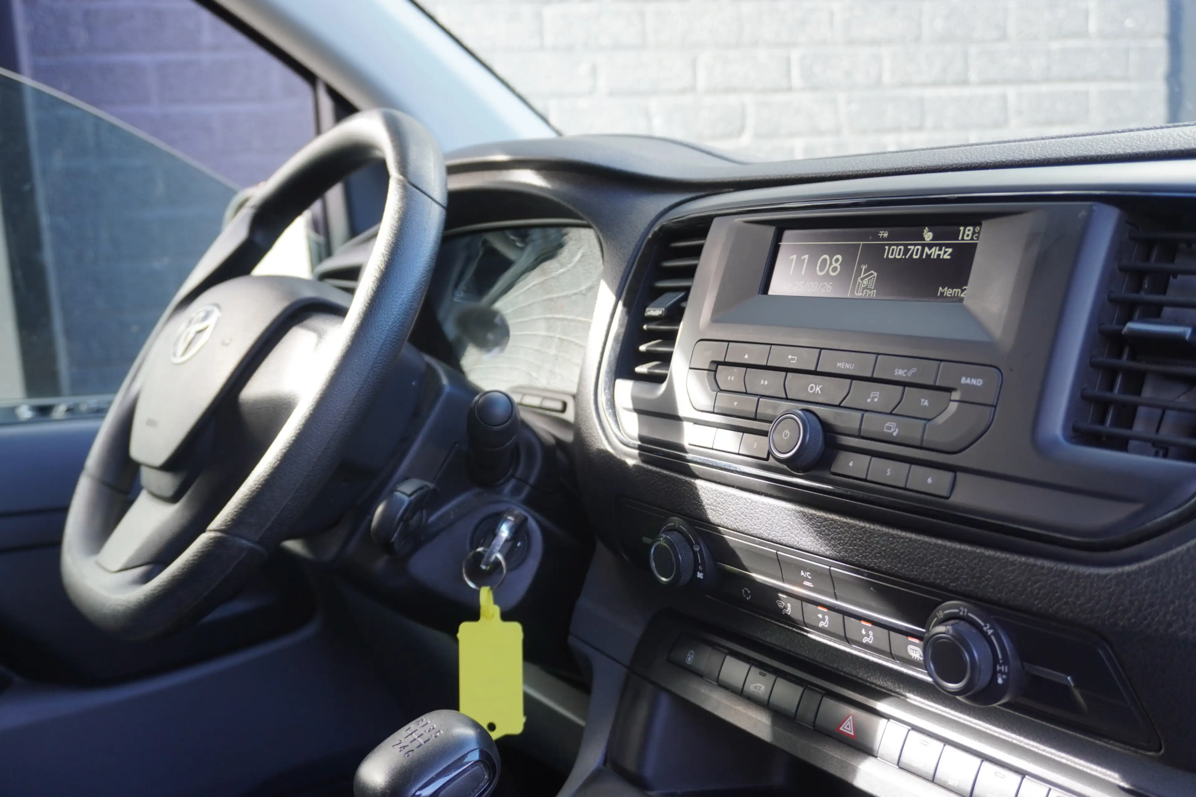 Toyota Proace Worker 2.0 D-4D L3 122PK EURO 6 - Airco - Cruise - — photo 3