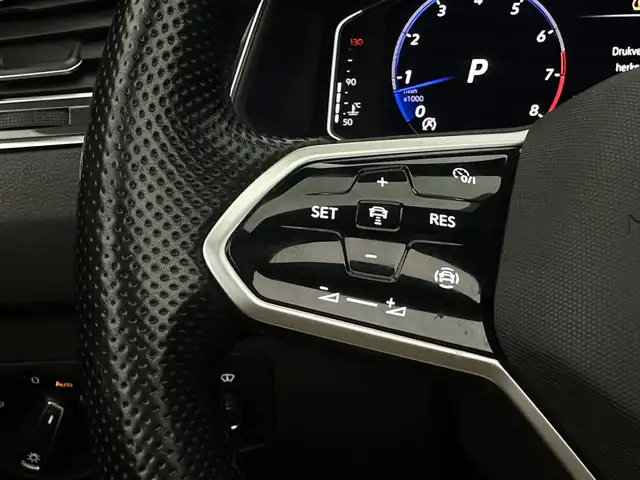 Volkswagen Tiguan Allspace view 19