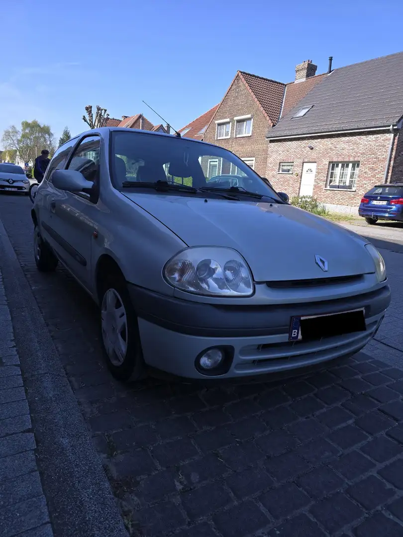 Renault Clio 1.2i RN - 2