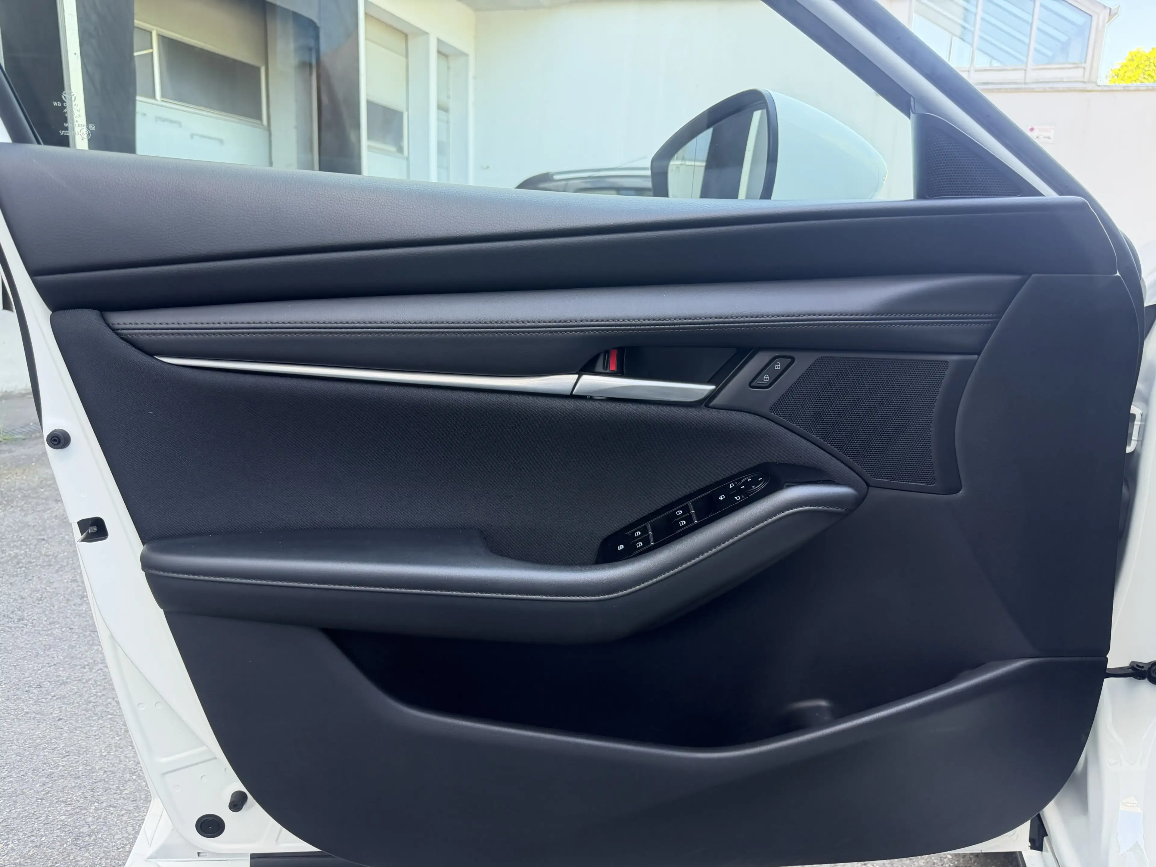 Mazda 3 2.0 e-SkyActiv-X M-Hybrid LED Navi ACC Head-Up — photo 11
