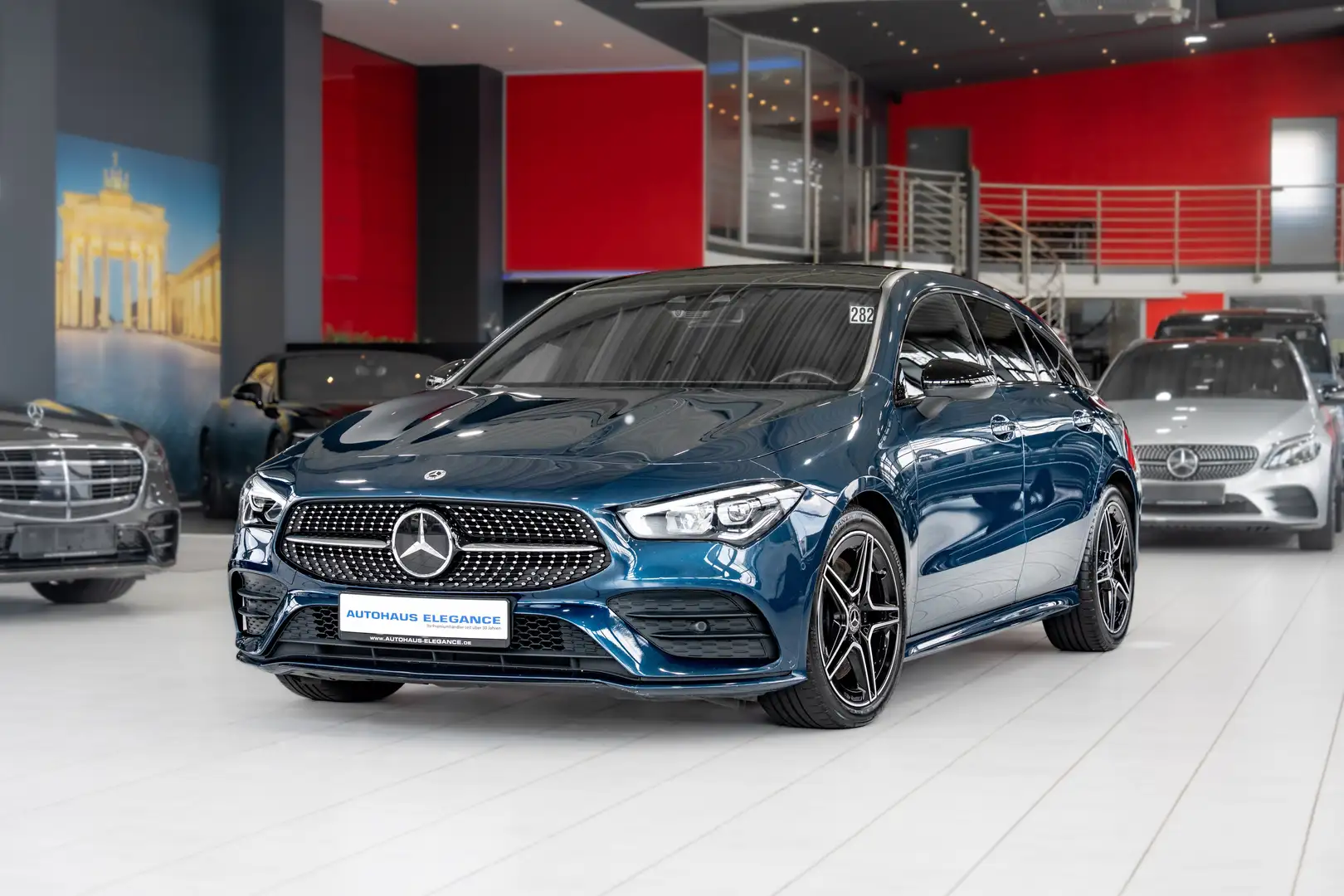 Mercedes-Benz CLA 250 Shooting Brake*AMG-LINE*NIGHT*PANO*HUP* Bleu - 1