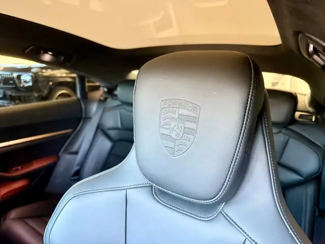 Porsche Taycan view 7