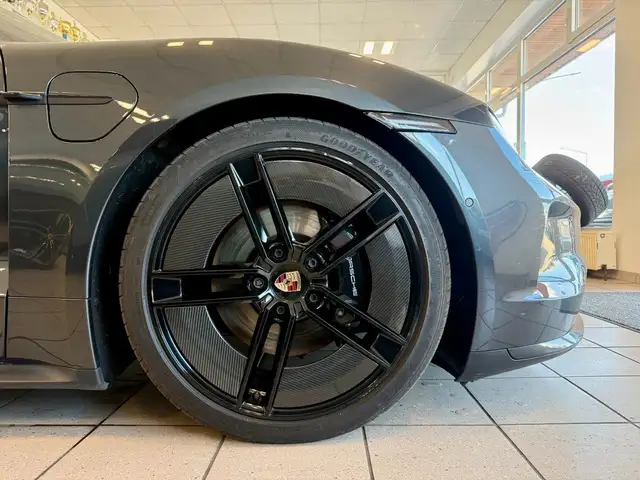 Porsche Taycan view 6