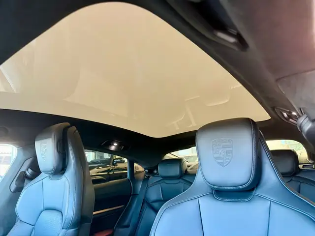 Porsche Taycan view 8