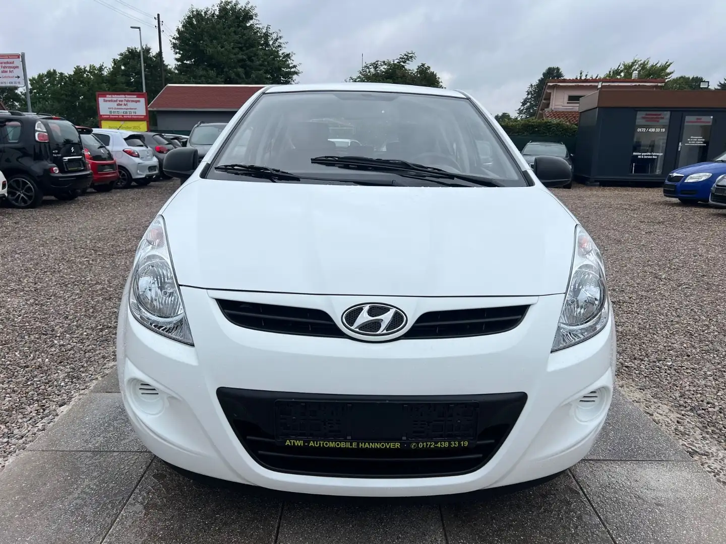 Hyundai i20 1,4 blue Comfort Sportsitze Sport Lenkrad Wit - 2