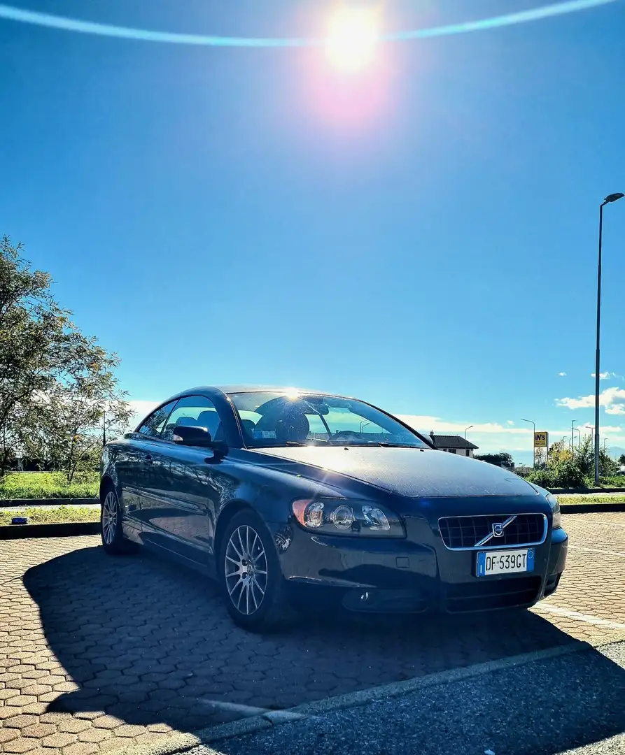 Volvo C70 2.4 d5 Summum - 1