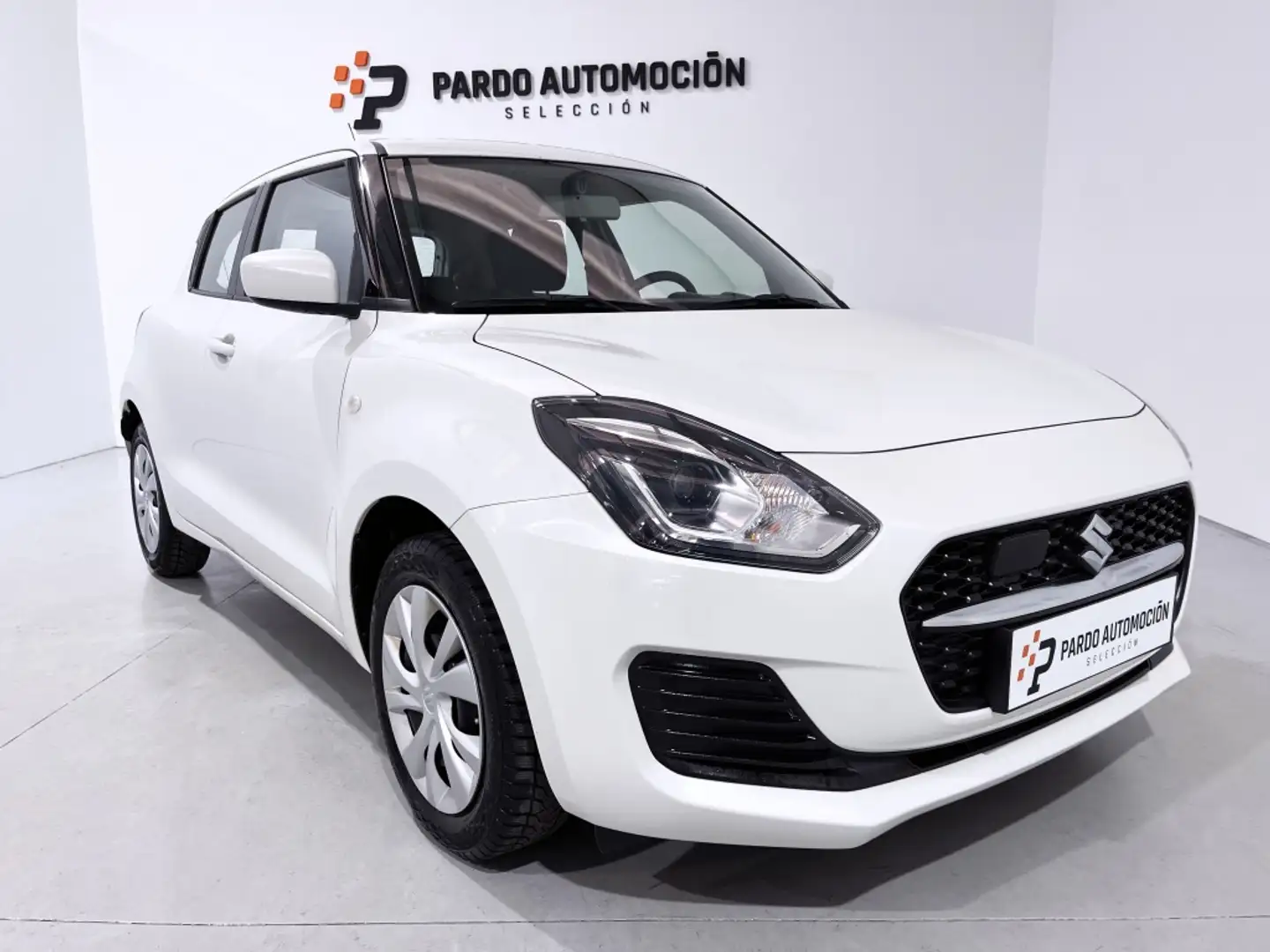 Suzuki Swift 1.2 Mild Hybrid GLE Blanco - 1