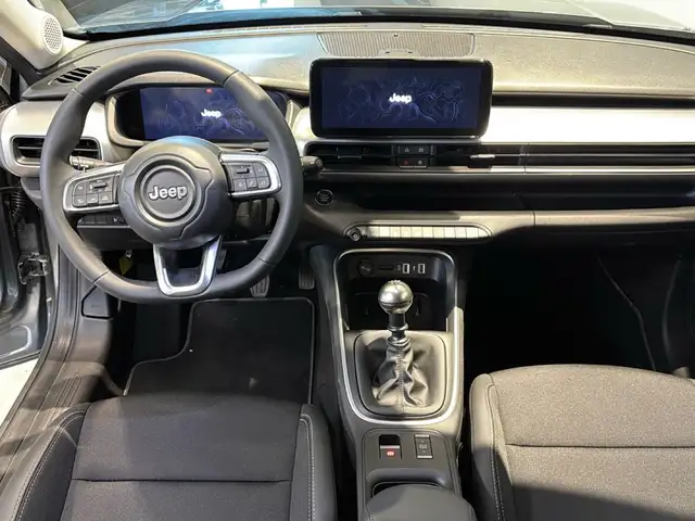 Jeep Avenger view 10