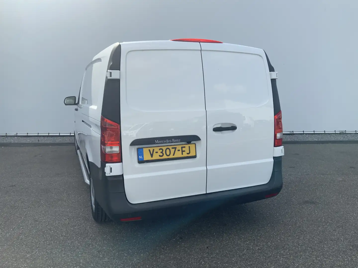Mercedes-Benz Vito 111 CDI Functional Maxi Airco Cruise Camera Navi D Blanc - 2