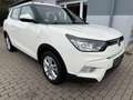 SsangYong Tivoli 1.6 e-XGi 160 QUARTZ Navi Shzg Alu 64tkm Weiß - thumbnail 1