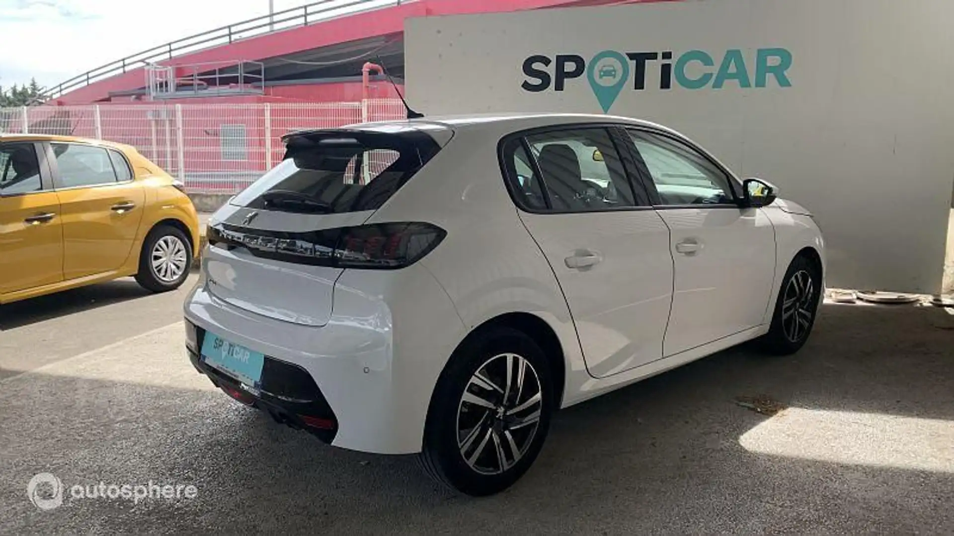 Peugeot 208 1.2 PureTech 100ch S\u0026S Allure - 2