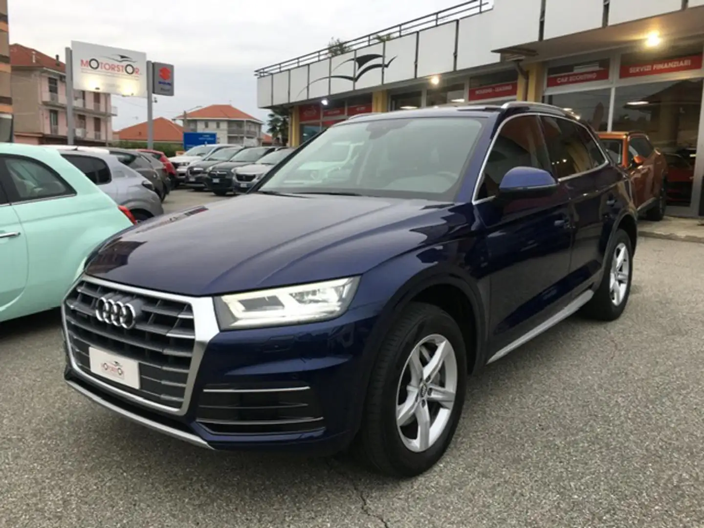 Audi Q5 2.0 TDI 190 CV quattro S tronic Business Sport Синій - 1