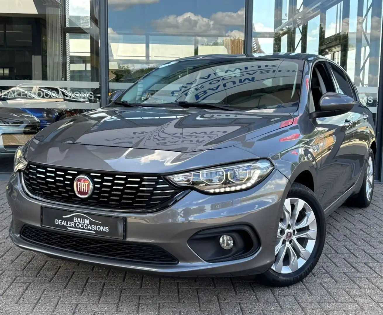 Fiat Tipo 1.4 LOUNGE AIRCO-ECC NAVI PDC-CAMERA CRUISE. Grijs - 1