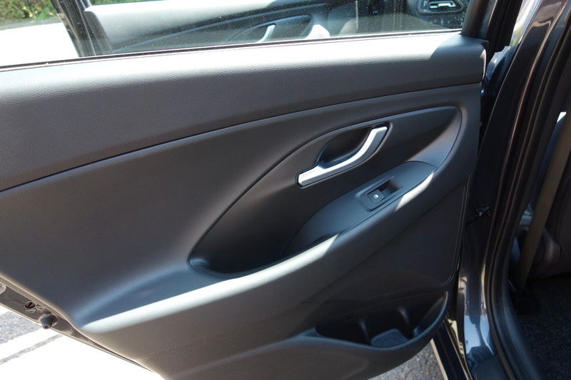 Hyundai i30 cw Trend Mild-Hybrid Navi Kamera SH LRH — photo 14