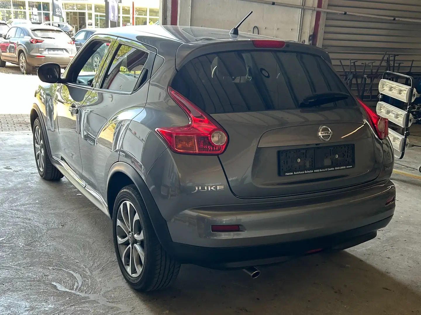 Nissan Juke Visia Gris - 2