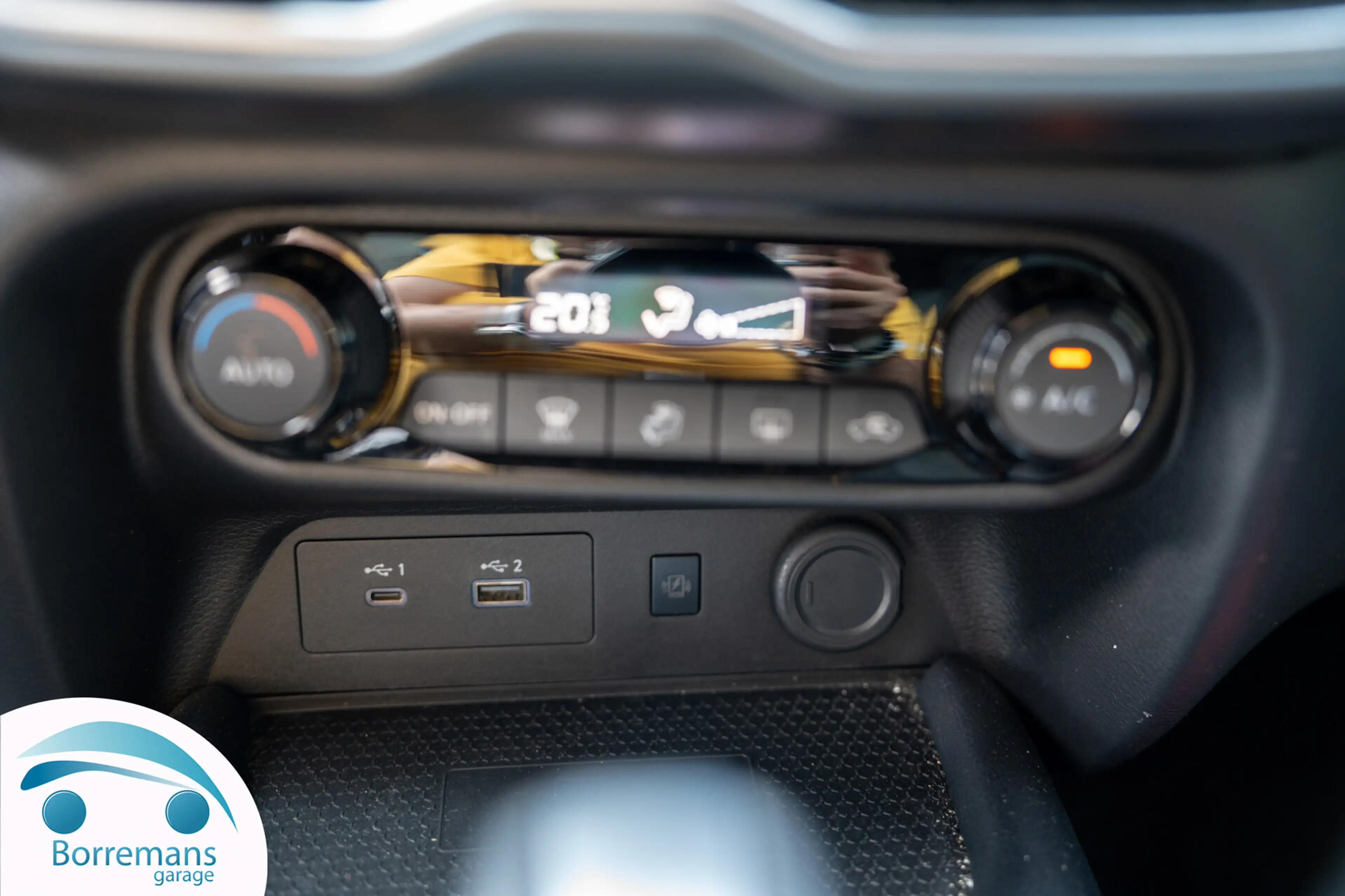 Nissan Juke N-DESIGN Automaat/Navi/Camera/Bluetooth/.... — photo 8