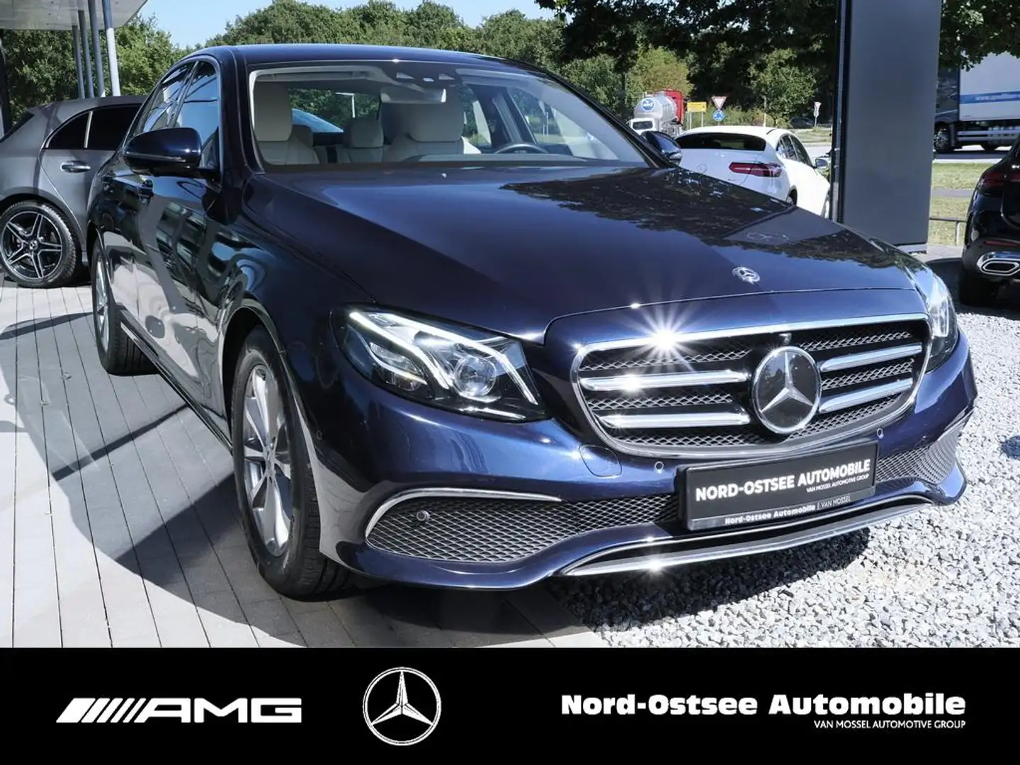 Mercedes-Benz E 200 d  MULTIBEAM LM Navi ACC SHZ LED SpurH Blauw - 2