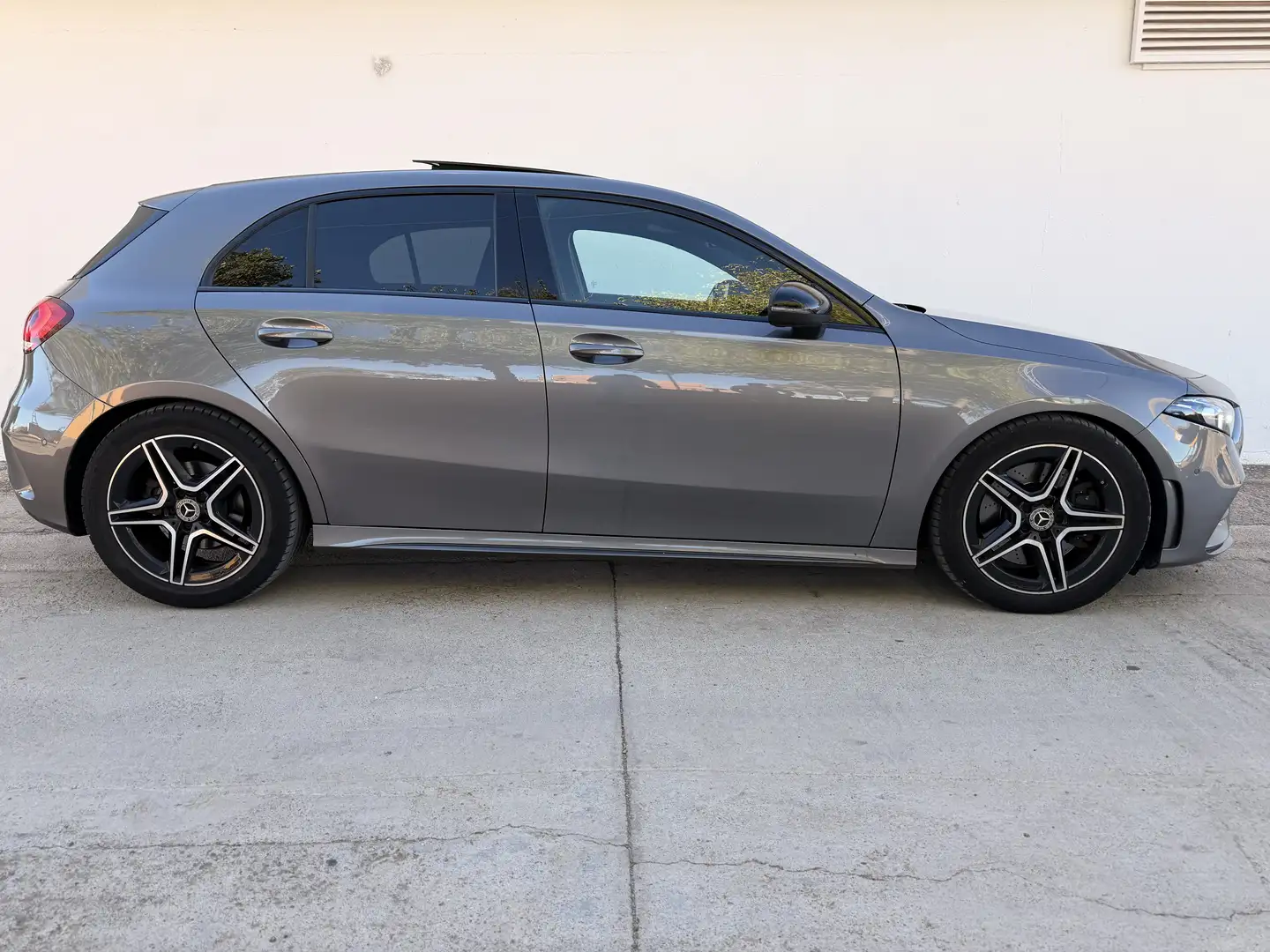 Mercedes-Benz A 250 4Matic 7G-DCT - 1