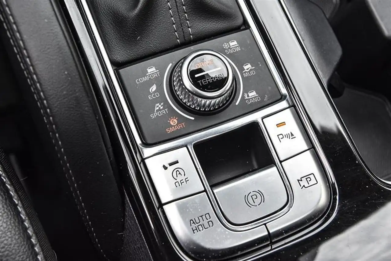 Kia Telluride снимка Kia Telluride
