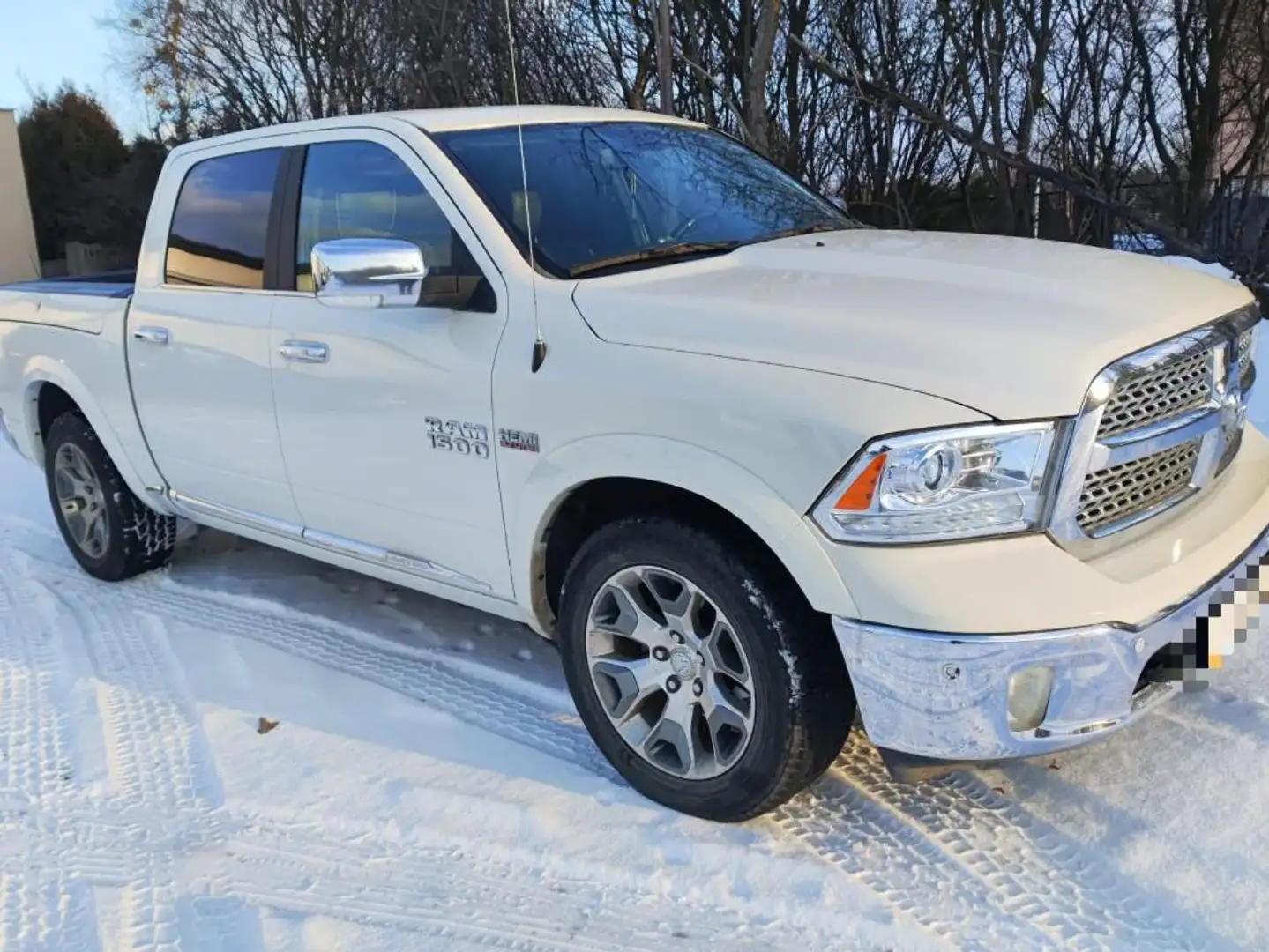 Dodge RAM 5.7  HEMI V8 Crew Cab 4x4 LARAMIE LIMITED Weiß - 1