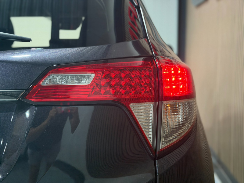 Honda HR-V 1.5 i-VTEC Elegance / Start Stop / Cruise Control — photo 14