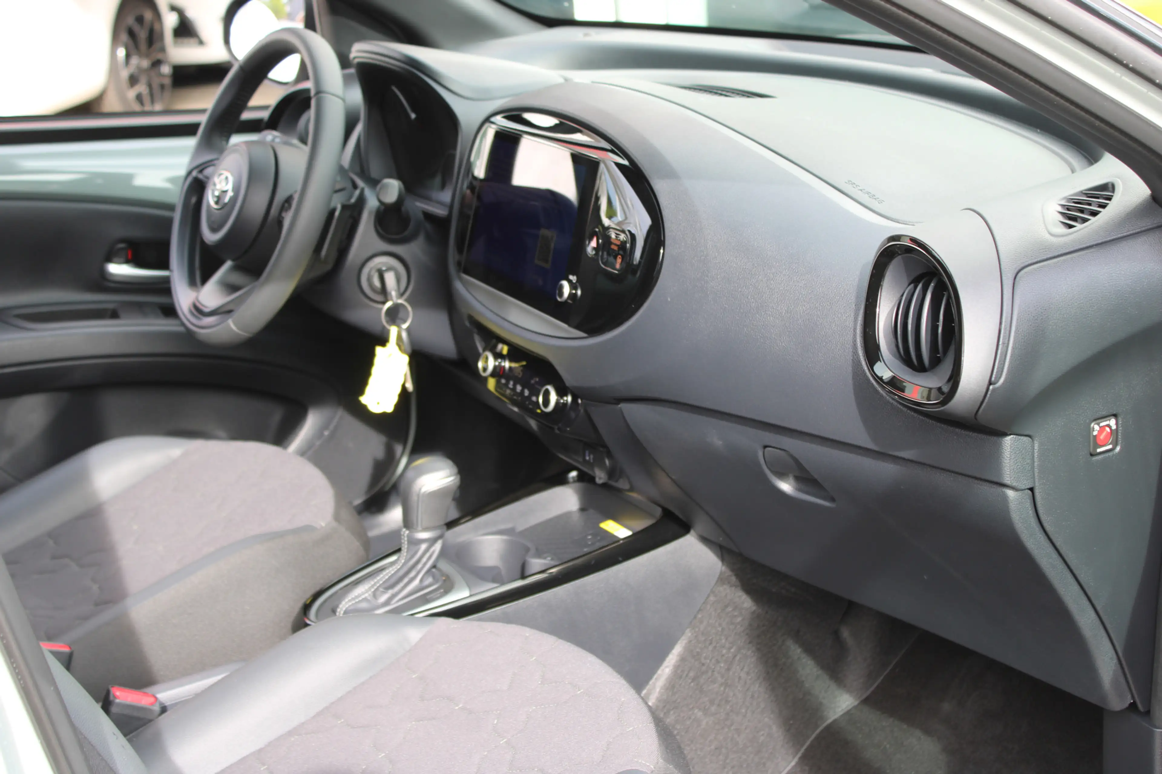Toyota Aygo X 1.0 VVT-i S-CVT Envy//Camera//Ecc//Automaat!! — photo 19