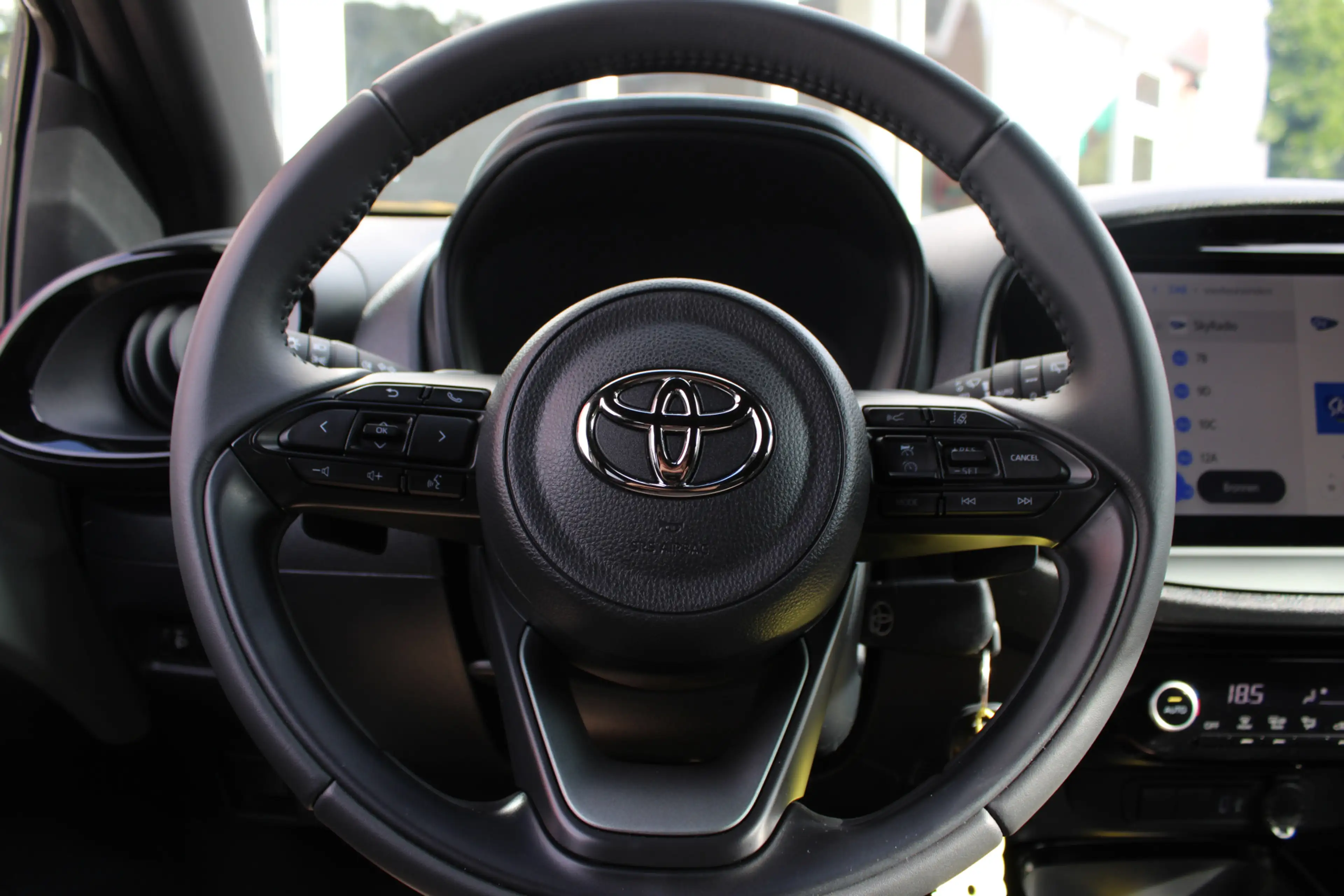 Toyota Aygo X 1.0 VVT-i S-CVT Envy//Camera//Ecc//Automaat!! — photo 8