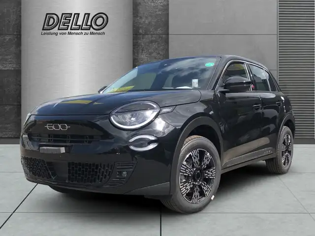 Fiat 600 115 kW RED Style-Paket Soundsystem LED Apple CarPl