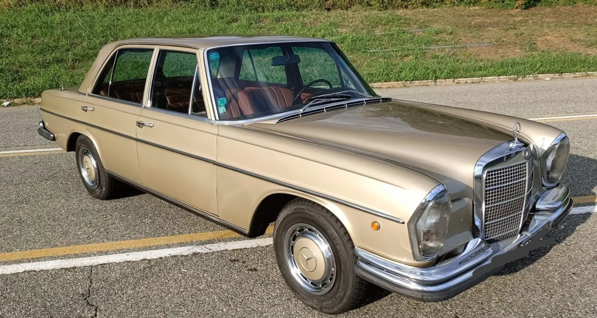 Mercedes-Benz 280 SE - 1