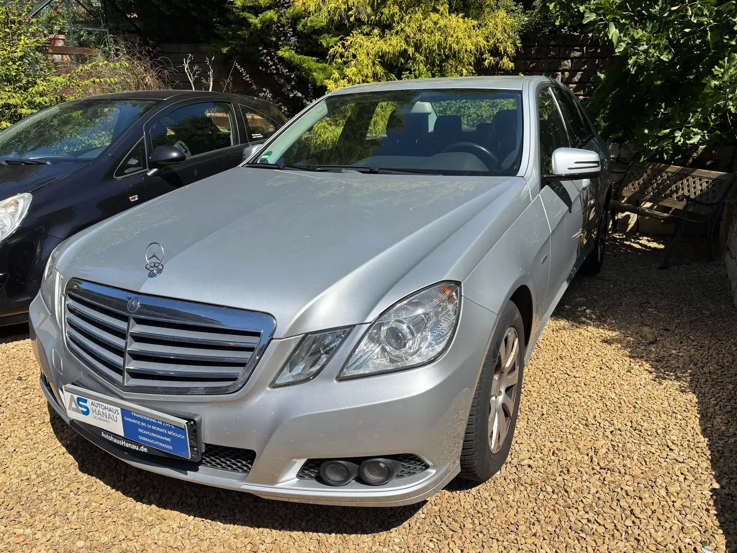 Mercedes-Benz E 200 E 200 CDI BlueEfficiency (212.005) Silber - 1