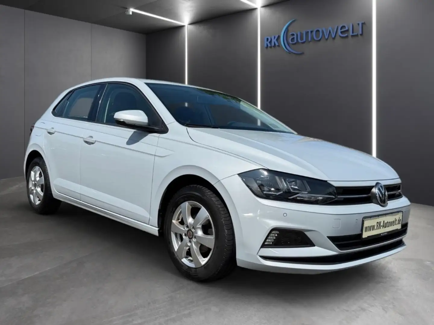 Volkswagen Polo Comfortline 1.0 TSI DSG Klima Bluetooth Sitzheizun Zilver - 2