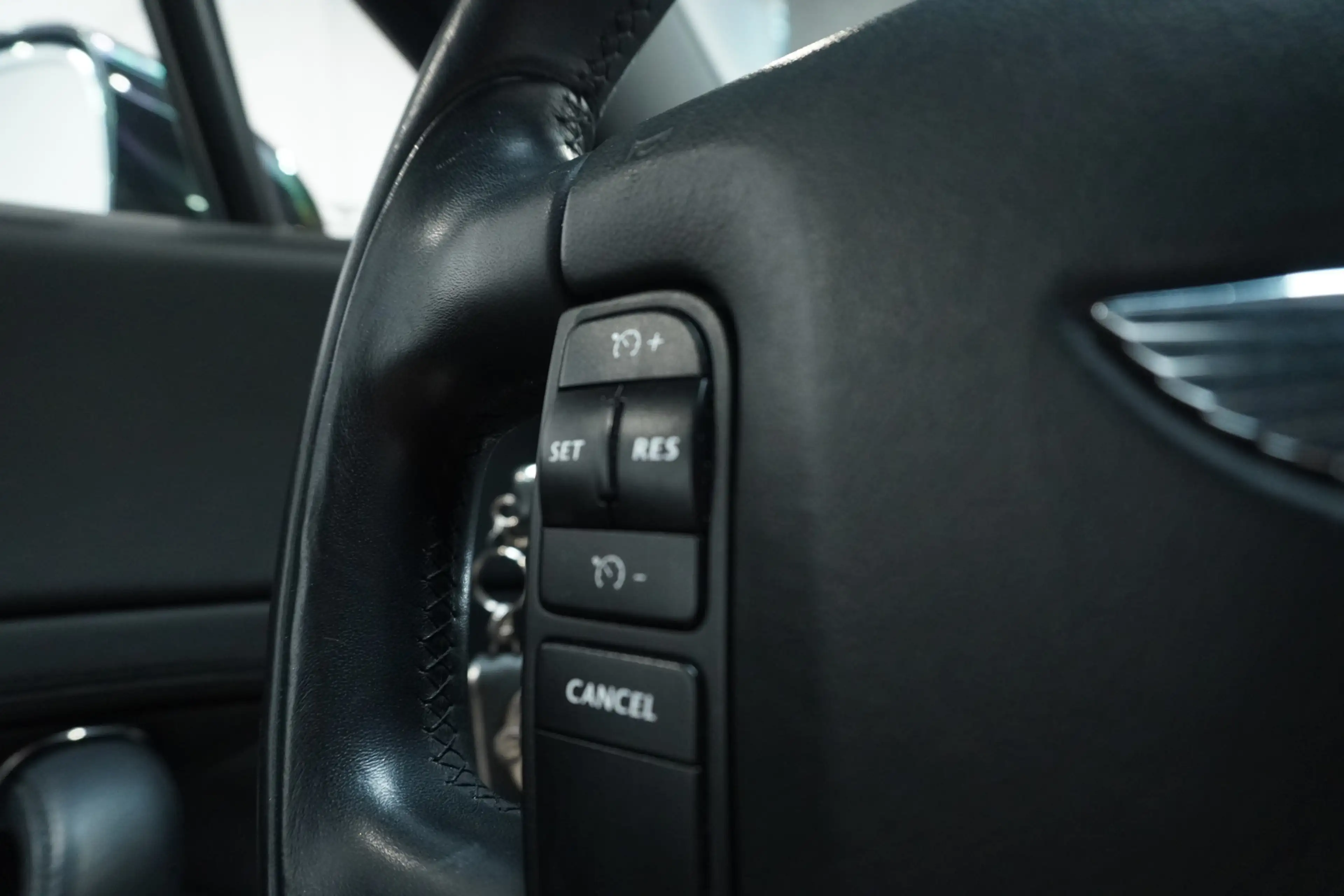 Bentley Continental GT 6.0 W12 — photo 35