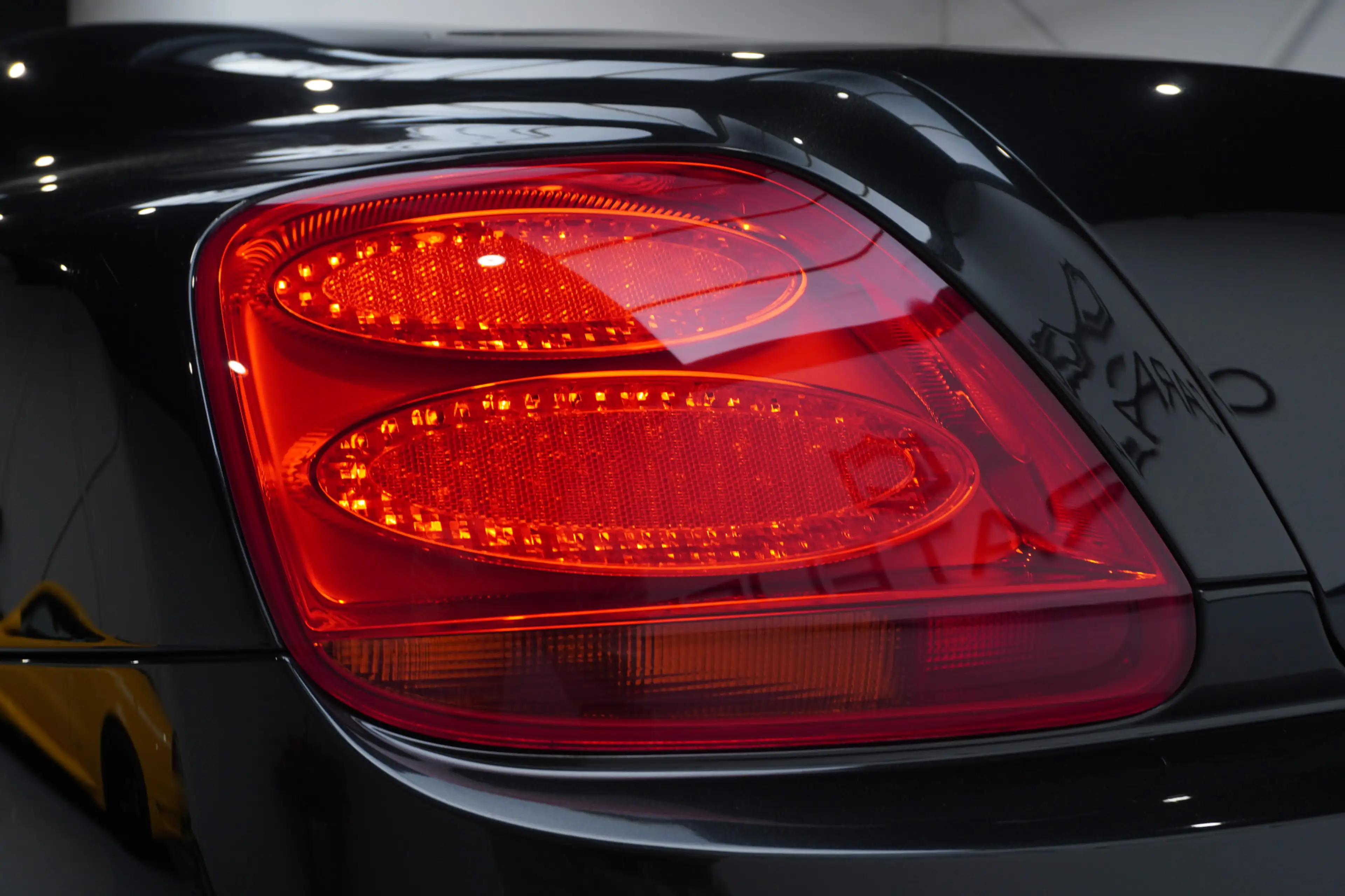 Bentley Continental GT 6.0 W12 — photo 13